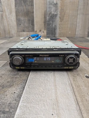 Pioneer DEH-P4300, Car Radio CD Player - Image 1 of 4