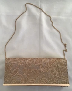 M&Co GOLD EMBROIDERED EVENING PARTY CLUTCH BAG GOLD CHAIN SHOULDER BAG 25AG - Picture 1 of 11
