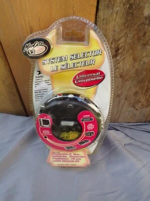 Mad Catz Universal System Selector PS2 PS1 XBox Gamecube Dreamcast NUEVO Foto 1 de 2