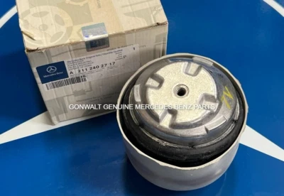 Mercedes Benz CLK350 E350 C230 2006-2009 montagem de borracha direita 2112402717 - Imagem 1 de 3