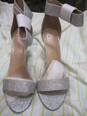 Sandalias DELICIOUS plateadas brillantes Rosela-H D'Orsay talla 10 "NUEVO" Foto 1 de 4