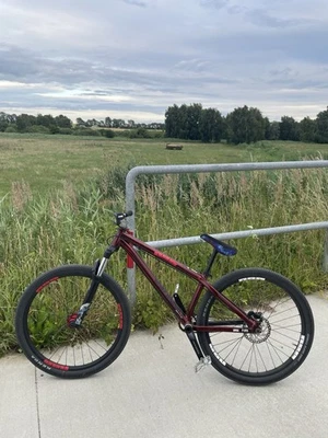 26 Zoll Dirt Bike, NS Movment 2 Costum , Noa Hubs 120 Clicks - Bild 1 von 3