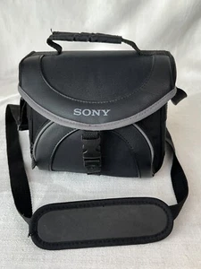 Sony LCS-X20 Camera Padded Carrying Case With Shoulder Strap - Picture 1 of 11