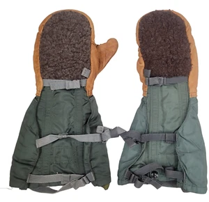 Used Need Repair Medium Sage N-4B Nylon Arctic Mitten With Liner *mocinc.1982* - Picture 1 of 9