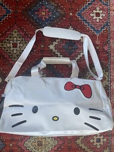 Sanrio Hello Kitty Travel Duffle Bag Crossbody White Overnight Bag Gym Bag NWOT - Picture 1 of 8