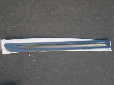 dp10677 Honda Ridgeline 2017 2018 2019 2020 2022 moldura de cinturón de puerta trasera derecha OEM Foto 1 de 4