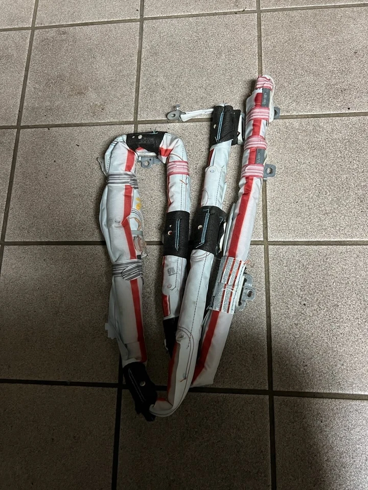 Nissan Versa Note 2014-2018 hatchback techo derecho pasajero AB Foto 1 de 1