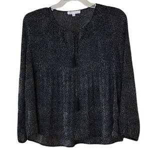 Blusa DR2 Pintuck blanca y negra para mujer talla grande XS - Imagen 1 de 6