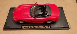 Motormax 1:18 scale 2003 Dodge Viper RT/10 Red Diecast car and display mount. - Picture 1 of 9