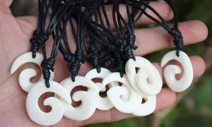 CIONDOLO in OSSO Spirale TRIBALE laccio regolabile UNISEX Surf wear NOVITA' 2024 - Picture 1 of 1