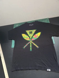 Hawaii’s Finest Camiseta Negra Alta Fidelidad Para Hombre Talla Grande L Hawaiano Rasta Camuflaje Logo - Imagen 1 de 6