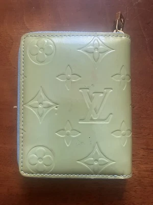 Auténtica cartera compacta Louis Vuitton vintage Vernis cremallera alrededor Foto 1 de 4