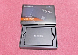 Samsung 860 EVO MZ-76E1T0 1TB interno 2,5" SSD SATA MZ7LH1T0HALB - Foto 1 di 3
