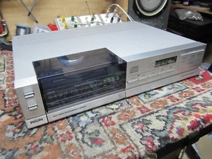 PHILIPS CD303 VINTAGE CLASSIC CD PLAYER. - Picture 1 of 8