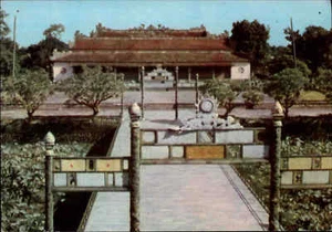 VIETNAM Postkarte Việt Nam Postcard ~1970 Hué Hoong Duch Thy Tempelanlage color - Picture 1 of 2