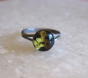 Anillo de ley con inusual pequeña cabina de vidrio artístico / marcado 925 / talla 6 - Imagen 1 de 9