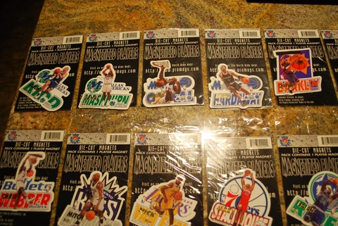 DIE-CUT MAGNETS - 1996 - BASKETBALL Cover