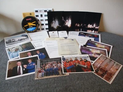 NASA MSFC CHANDRA ASTRONAUT/DIR SIGNED PHOTO/LTR+REPORTS+PINS-ESTATE PROJECT MGR - Image 1 of 4