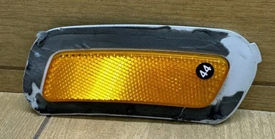 2016-21 AUDI TT FRONT BUMPER RIGHT SIDE MARKER REPEATER LIGHT LAMP OEM - Image 1 of 3
