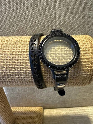 Origami Owl Black Cut-out Leather Wrap Bracelet ~ Black Crystal Large Locket New - Image 1 of 2