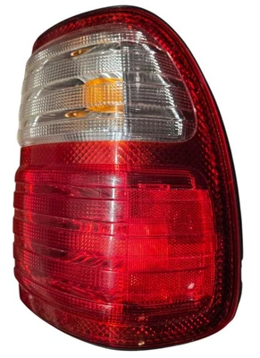 1998-2003 Lexus LX470 Passenger Quarter Taillight Assembly Tail Light Brake OEM - Image 1 of 4