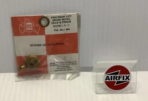 AIRFIX MRRC PRECISION CUT BRASS BEVEL GEAR & PINION Ratio 3-1 (SEALED) Cat 504 - Picture 1 of 3