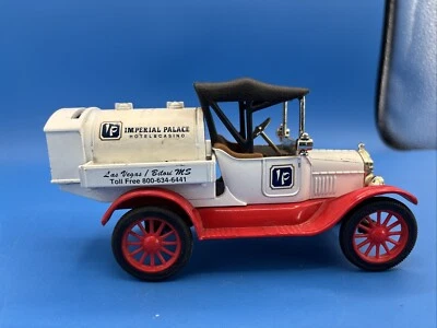 Indiana Hoosiers LIMITED EDITION 1918 Ford Runabout Ertl DIECAST Bank - Image 1 of 4
