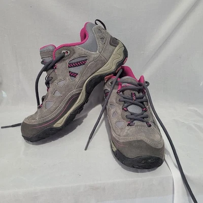 Hi-Tec Walking Trainers Womens Size 6 Grey Suede Upper Total Terrain Lace WP - Image 1 of 4