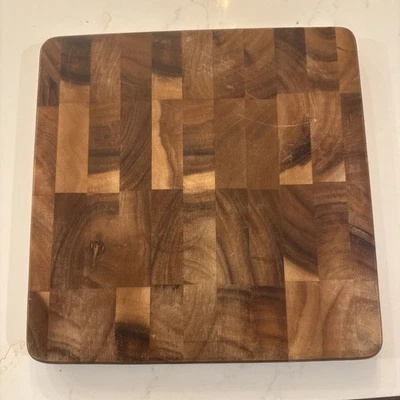 Tabla de cortar de madera Kipper para cuadrado de cocina Foto 1 de 4