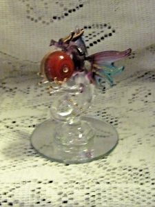 PETITE RED DRAGON W/GLOBE -GLASS COLLECTION FIGURINE 4" X 3"X 2" ETK53 NEW BOX - Picture 1 of 4