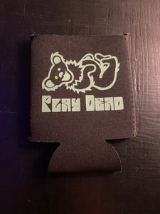 Grateful Dead "Play Dead" Drink/Beer Koozie (schwarz/grün) - Bild 1 von 2