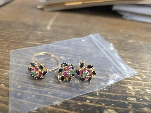 Antiker Ring 14K massiv Gold, natürlicher Saphir, Rubin & Smaragd Größe 9 Ohrring Set - Bild 1 von 4