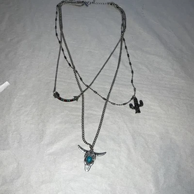 Collar triple SHYANNE Foto 1 de 4