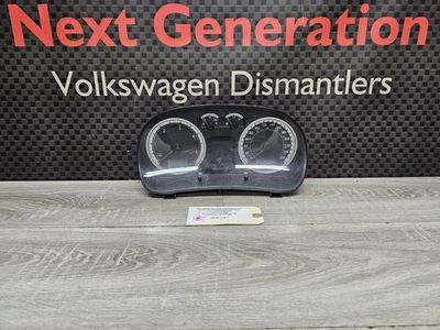 2004 - 2006 Volkswagen Jetta Manual 1.9L TDI Instrument Cluster Speedo Gauge - Image 1 of 4