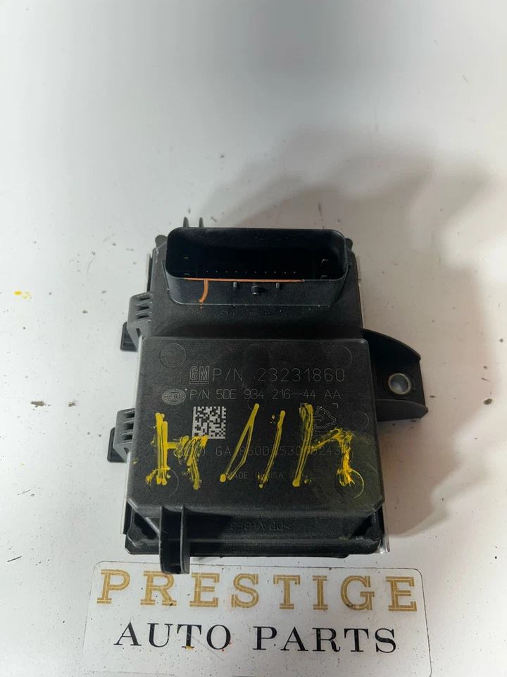 Módulo de control de bomba de combustible Cadillac CTS 2015-2019 3,6 L 23231860 usado OEM Foto 1 de 4