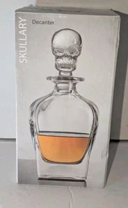 Skullary Skull Whiskey Dekanter Glasflasche - Gothic Barware - Neu in Box - Bild 1 von 5