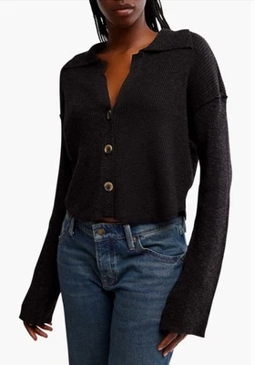 Suéter con botones FREE PEOPLE Ella en cárdigan acanalado negro talla mediana Foto 1 de 4