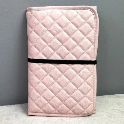 Almohadilla para cambiar pañales Betsey Johnson acolchada rosas rosas rosadas portátil meter en bolsa Foto 1 de 4