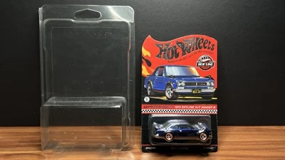 风火轮 RLC 独家 Spectraflame 蓝色 1972 Skyline H/T 2000GT-R 带保护器 — 第 1/4 张图片