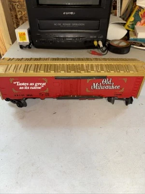 O Gauge Lionel Old Milwaukeee Beer Reefer 9856 - Image 1 of 4