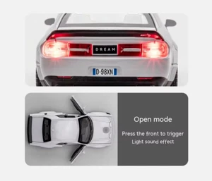 Coche modelo Dodge Challenger Hellcat 1:32 con luz y características - Imagen 1 de 16