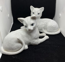 Vtg Set  Of 2 Norleans White Porcelain Cats With Blue Eyes Figurine Taiwan