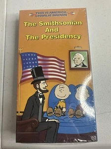 This Is America, CHARLIE BROWN: The Smithsonian and The Presidency 1995 VHS RARE - Foto 1 di 2