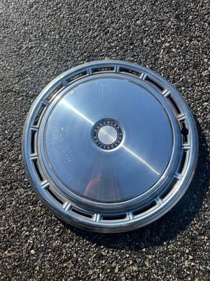 One factory 1979 Dodge Diplomat 100 150 pickup van 15 inch hubcap wheel cover - Image 1 of 4