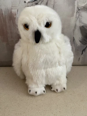 Warner Bros Hedwig Owl 24cm Soft Toy - The Harry Potter Shop Exclusive Souvenir - Image 1 of 4