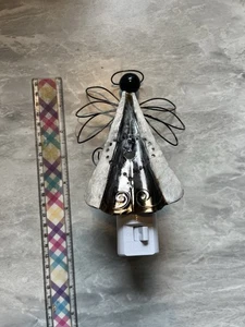 Handcrafted Metal Angel Plug In Nightlight - Needs New Bulb - Picture 1 of 4
