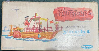FLINTSTONES MOTORIZED YACHT BY REMCO ORIGINAL 1961 MCM BOX-TORN, NOT ASSEMBLED - Image 1 of 4