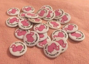 Insignia de parafina rosa puro vintage. Precio por insignia £2 - Imagen 1 de 1