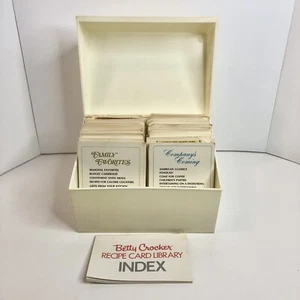 Betty Crocker Recipe Card Library Off White File Box 1971 600+ Recipes VTG-READ* - Picture 1 of 24
