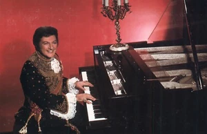 Disfraz de Piano Liberace Glass Top Baldwin Gran Zar Nicolás Postal - Imagen 1 de 2